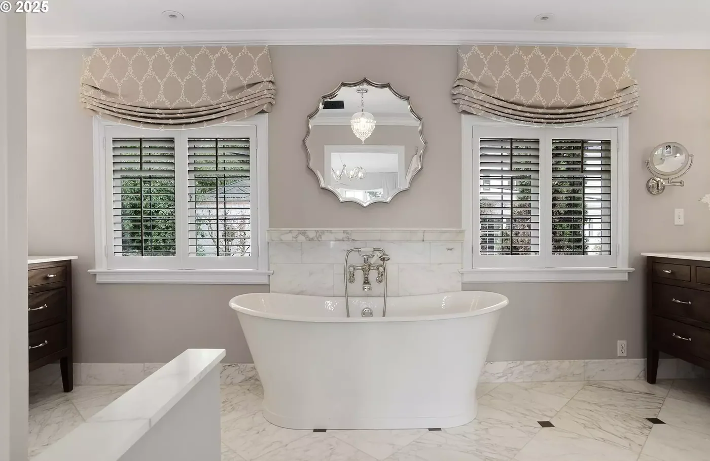 Bath with painted walls and window trim